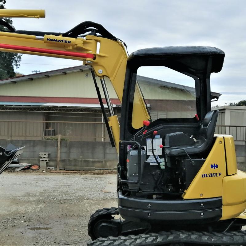 KOMATSU EXCAVATOR  PC38UU-2