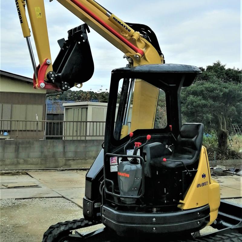 KOMATSU EXCAVATOR  PC38UU-2