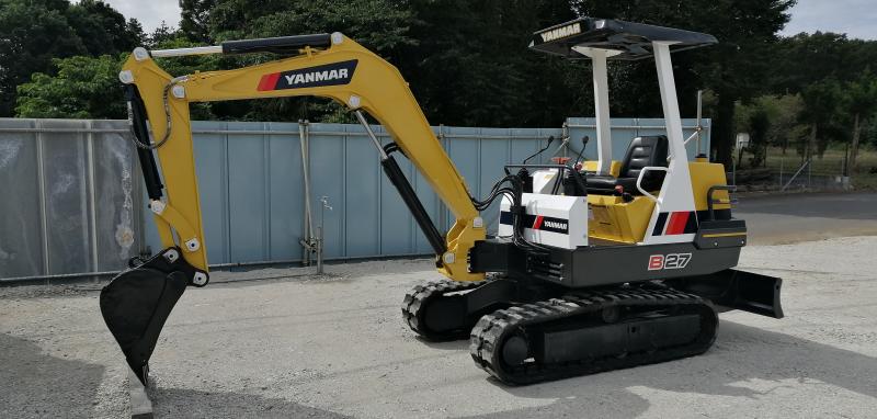 YANMAR B27