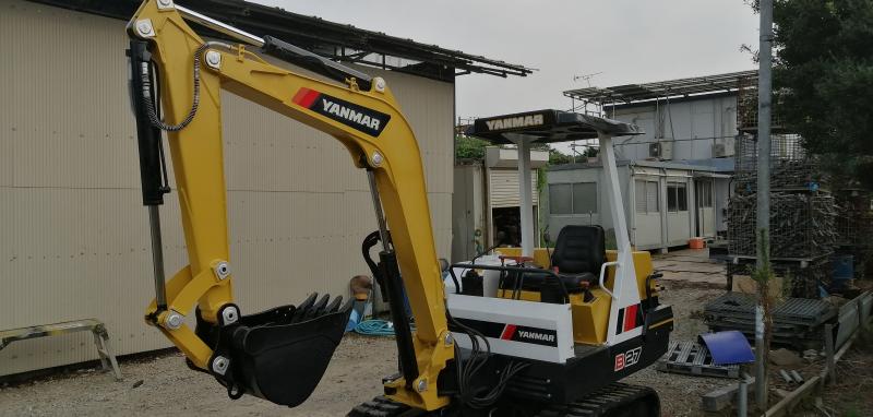 YANMAR B27